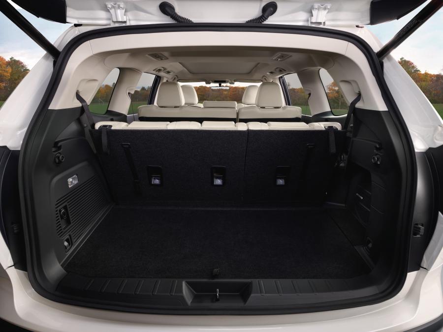 Багажник Subaru Ascent Limited 2018 года  (фото 14 из 34)